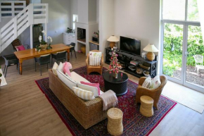 Ivy House - Super Spacious Spot- Somerset West